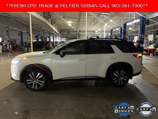 2023 Nissan Pathfinder Platinum FWD