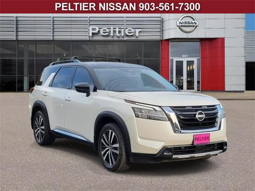 2023 Nissan Pathfinder Platinum FWD