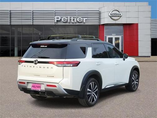2023 Nissan Pathfinder Platinum FWD