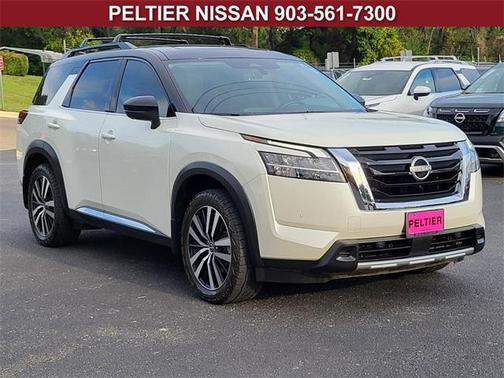 2023 Nissan Pathfinder Platinum FWD