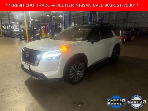 2023 Nissan Pathfinder Platinum FWD