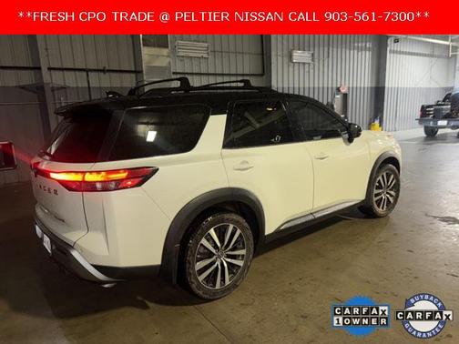 2023 Nissan Pathfinder Platinum FWD
