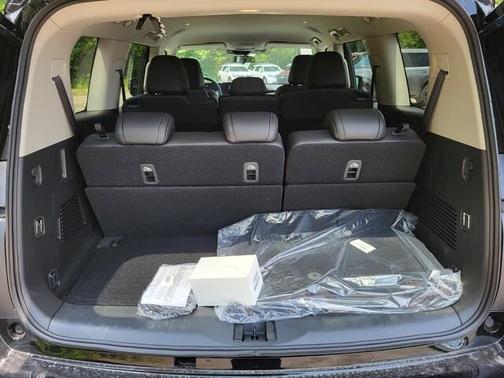 2025 Nissan Armada SV 2WD