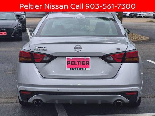 Brilliant Silver Metallic 2024 Nissan Altima 2.5 SL