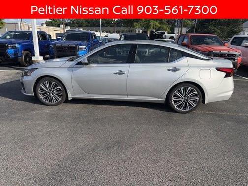 Brilliant Silver Metallic 2024 Nissan Altima 2.5 SL