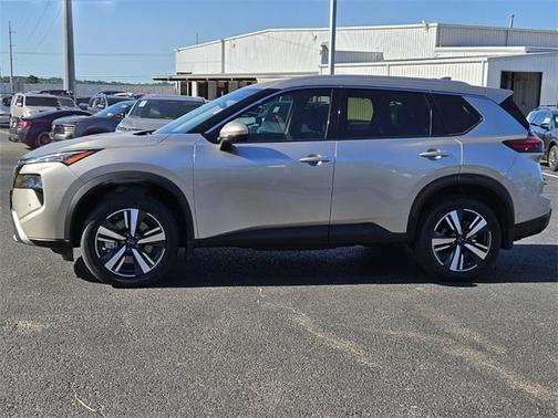 2025 Nissan Rogue SL
