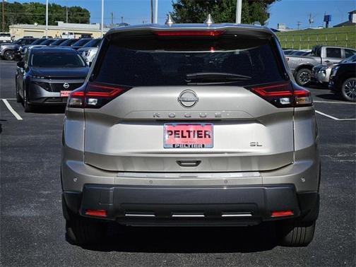 2025 Nissan Rogue SL