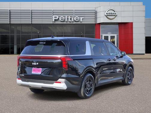 2025 Kia Carnival LXS
