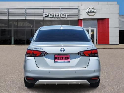 2021 Nissan Versa 1.6 SV