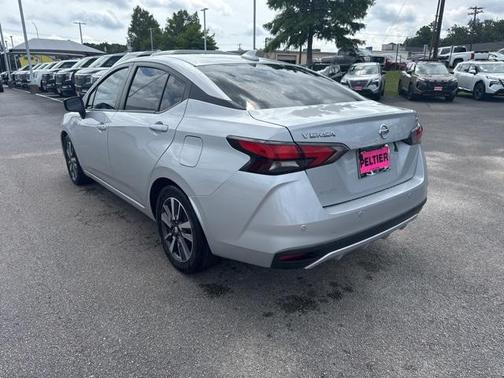 2021 Nissan Versa 1.6 SV