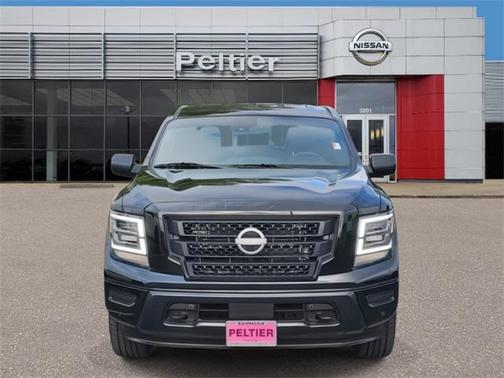 2024 Nissan Titan SV