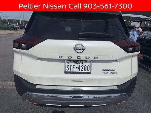 Pearl White Tricoat 2023 Nissan Rogue Platinum