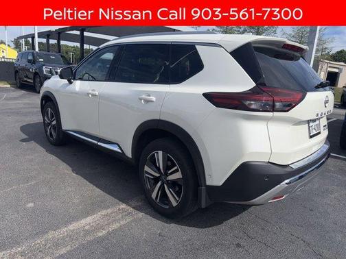 Pearl White Tricoat 2023 Nissan Rogue Platinum
