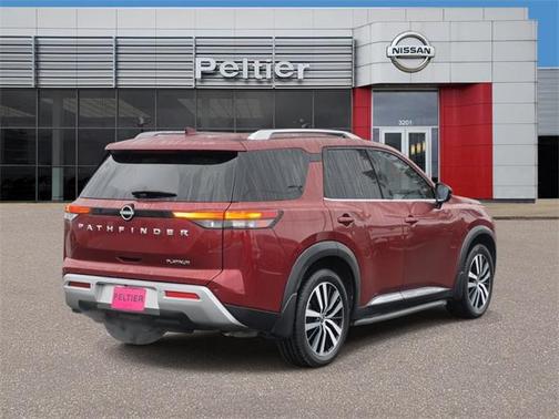 2023 Nissan Pathfinder Platinum FWD