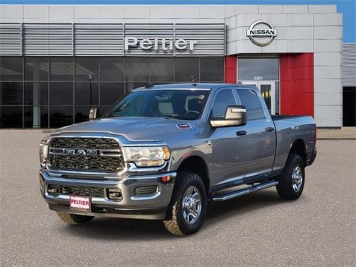 2023 RAM 2500 Tradesman Crew Cab 4x4 6'4' Box