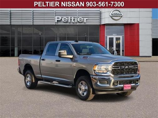 2023 RAM 2500 Tradesman Crew Cab 4x4 6'4' Box
