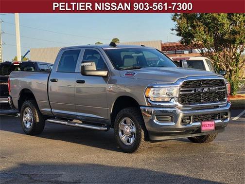 2023 RAM 2500 Tradesman Crew Cab 4x4 6'4' Box