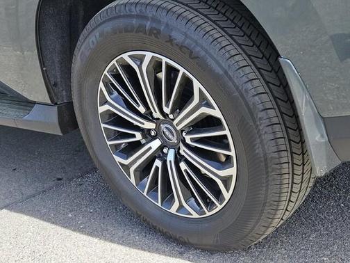 2025 Nissan Armada SL 2WD