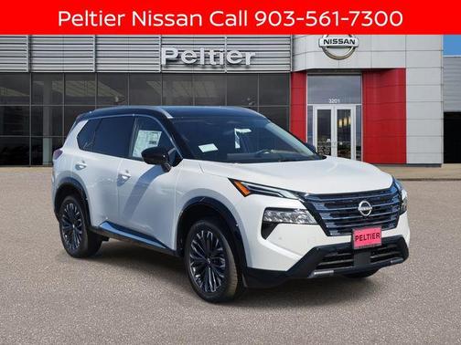 Everest White Pearl/Super Black 2026 Nissan Rogue Platinum