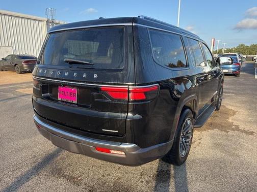 2022 Jeep Wagoneer Series III 4x4