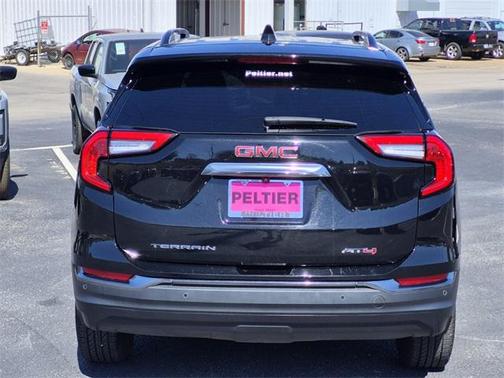 2024 GMC Terrain AWD AT4