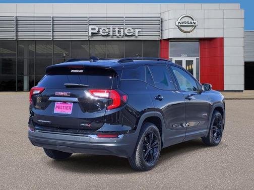 2024 GMC Terrain AWD AT4
