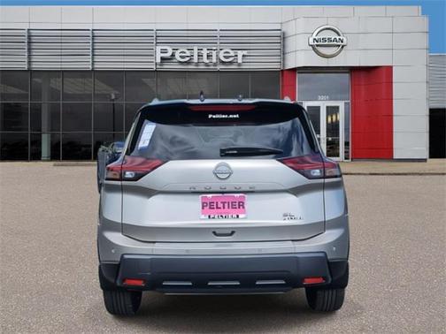 2025 Nissan Rogue SL