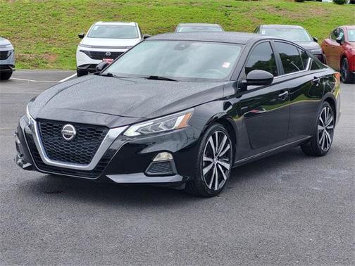 2021 Nissan Altima SR FWD