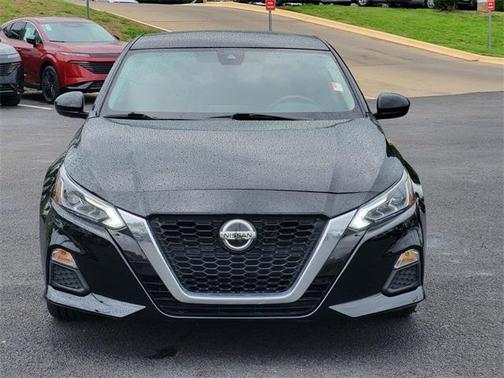 2021 Nissan Altima SR FWD