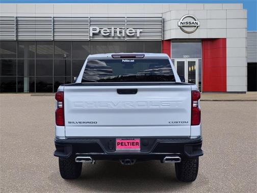 2023 Chevrolet Silverado 1500 Custom Trail Boss