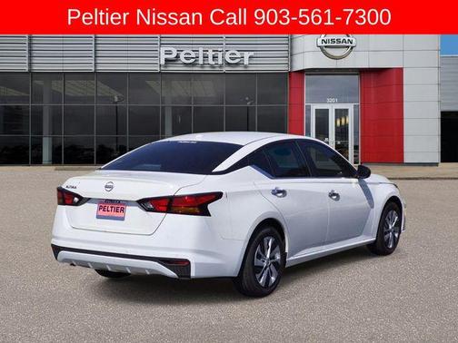 Glacier White 2025 Nissan Altima S FWD