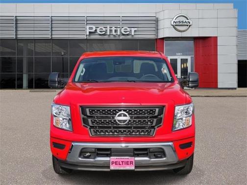 2024 Nissan Titan SV