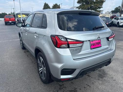 2024 Mitsubishi Outlander Sport SE