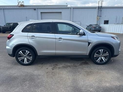 2024 Mitsubishi Outlander Sport SE