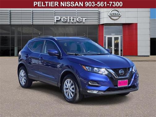 2022 Nissan Rogue Sport SV