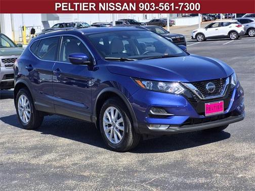 2022 Nissan Rogue Sport SV