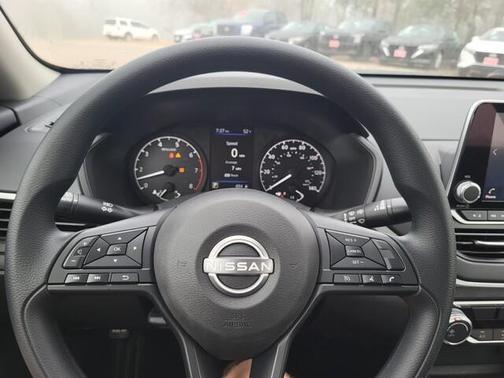2025 Nissan Altima S FWD