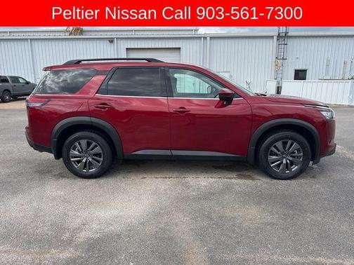 2024 Nissan Pathfinder SV FWD