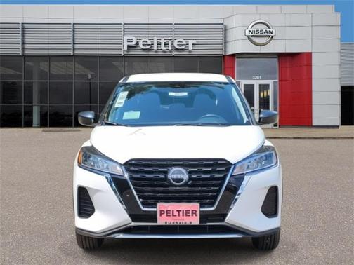 2025 Nissan Kicks S