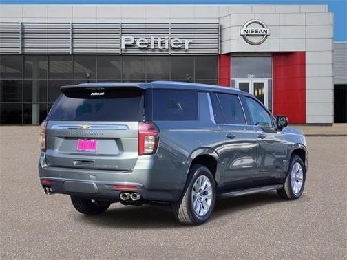 2023 Chevrolet Suburban Premier