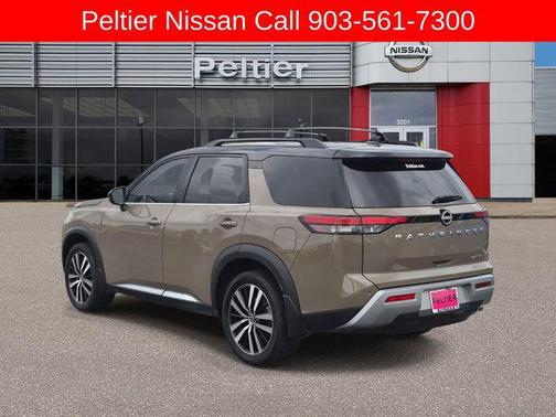 Baja Storm/Super Black Roof 2024 Nissan Pathfinder Platinum FWD