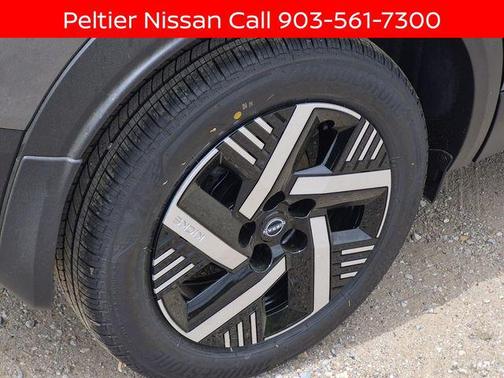 Gun Metallic/Scarlet Ember Tintcoat 2026 Nissan Kicks SV