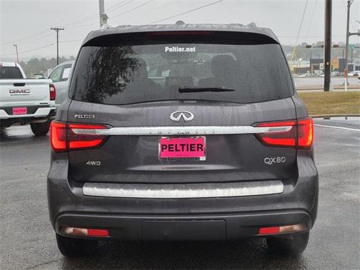 2024 INFINITI QX80 Luxe