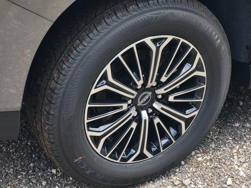 2025 Nissan Armada Platinum 4WD