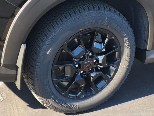 2025 Nissan Armada PRO-4X 4WD