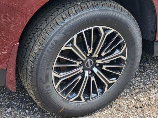 2025 Nissan Armada Platinum 2WD