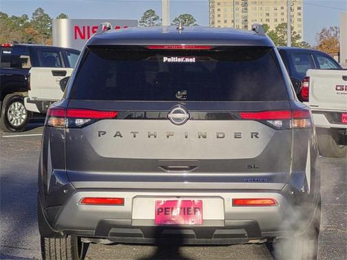 2023 Nissan Pathfinder SL FWD
