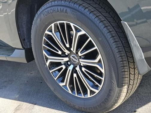 2025 Nissan Armada SL 2WD