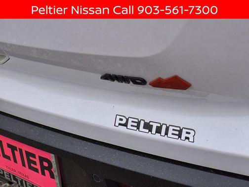 Everest White Pearl Tricoat 2026 Nissan Pathfinder Rock Creek