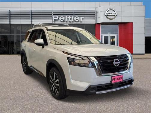 2025 Nissan Pathfinder Platinum FWD